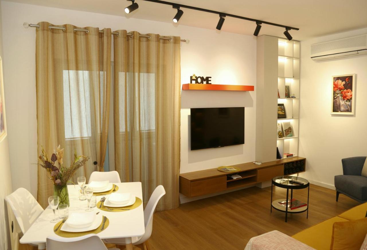 Mjolly Apartment Tirana Buitenkant foto