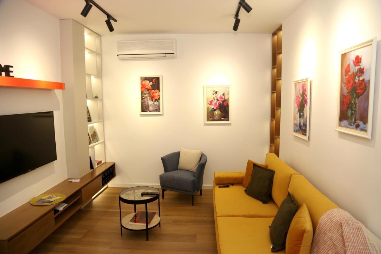 Mjolly Apartment Tirana Buitenkant foto