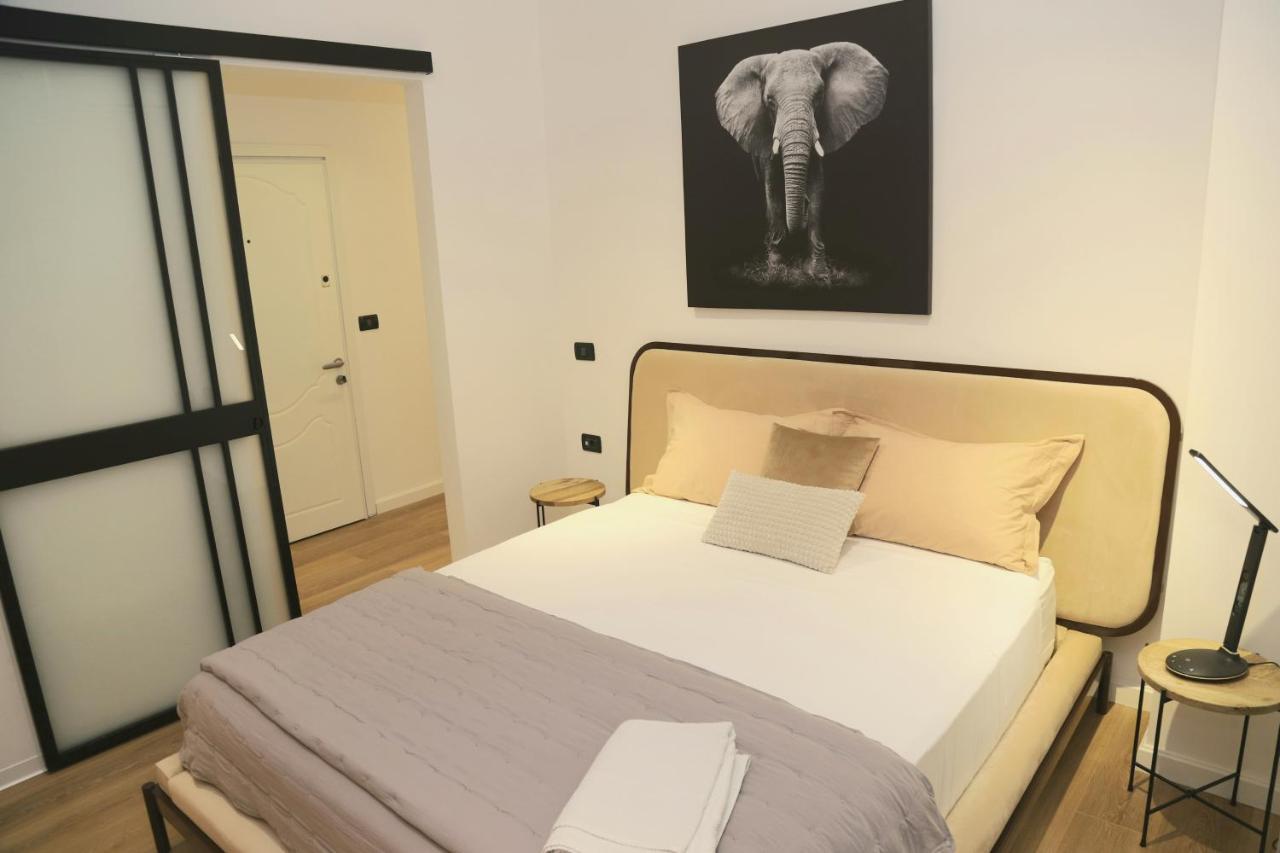 Mjolly Apartment Tirana Buitenkant foto