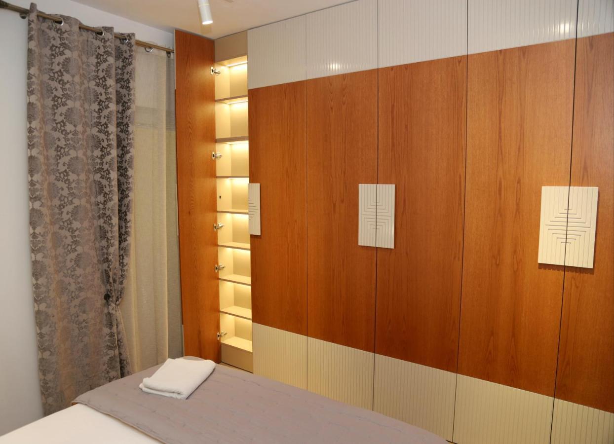 Mjolly Apartment Tirana Buitenkant foto